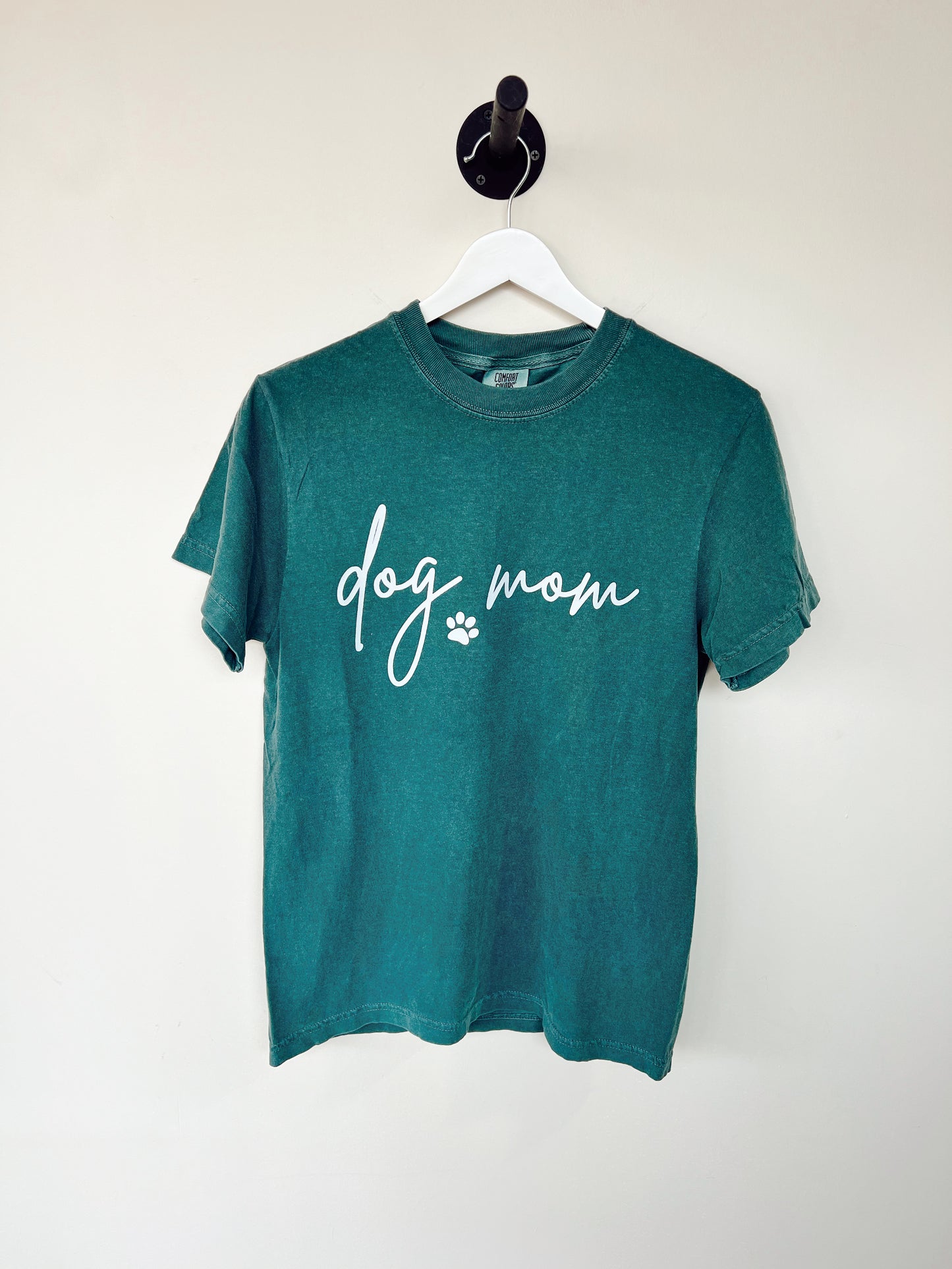 Spruce Dog Mom Tee