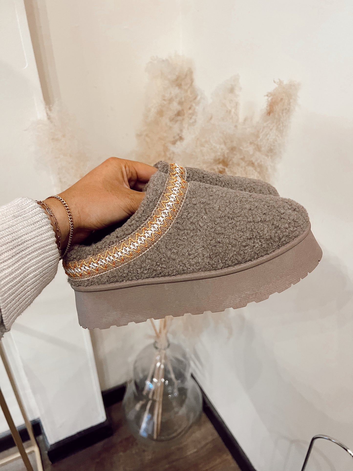 Shay Sherpa Slippers