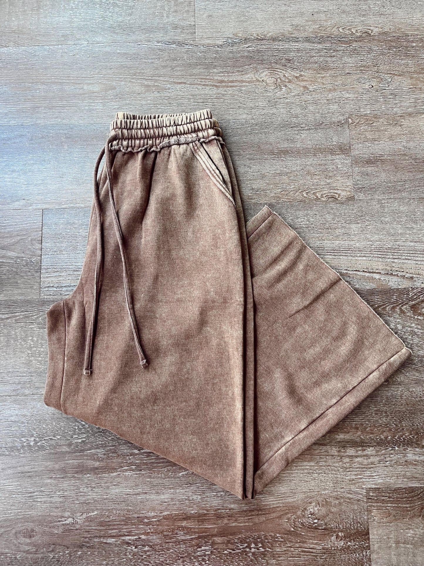 Amber Acid Wash Sweatpants
