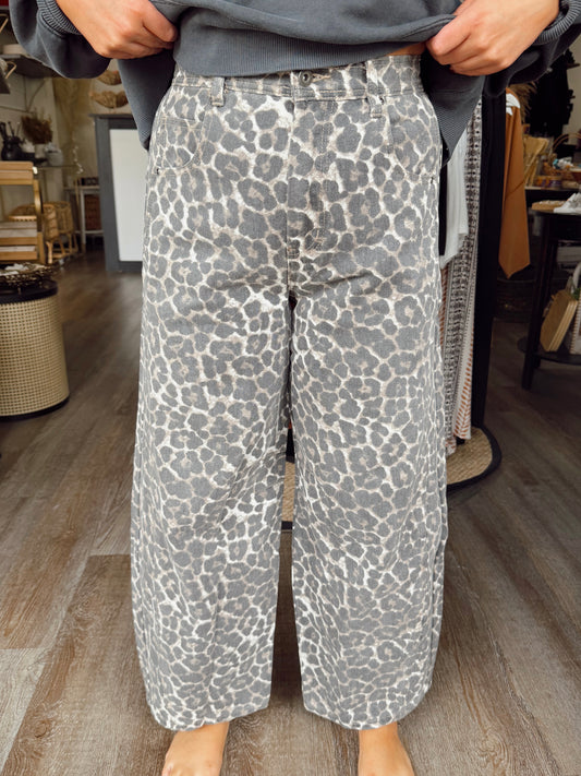 Lisa Leopard Barrel Jeans